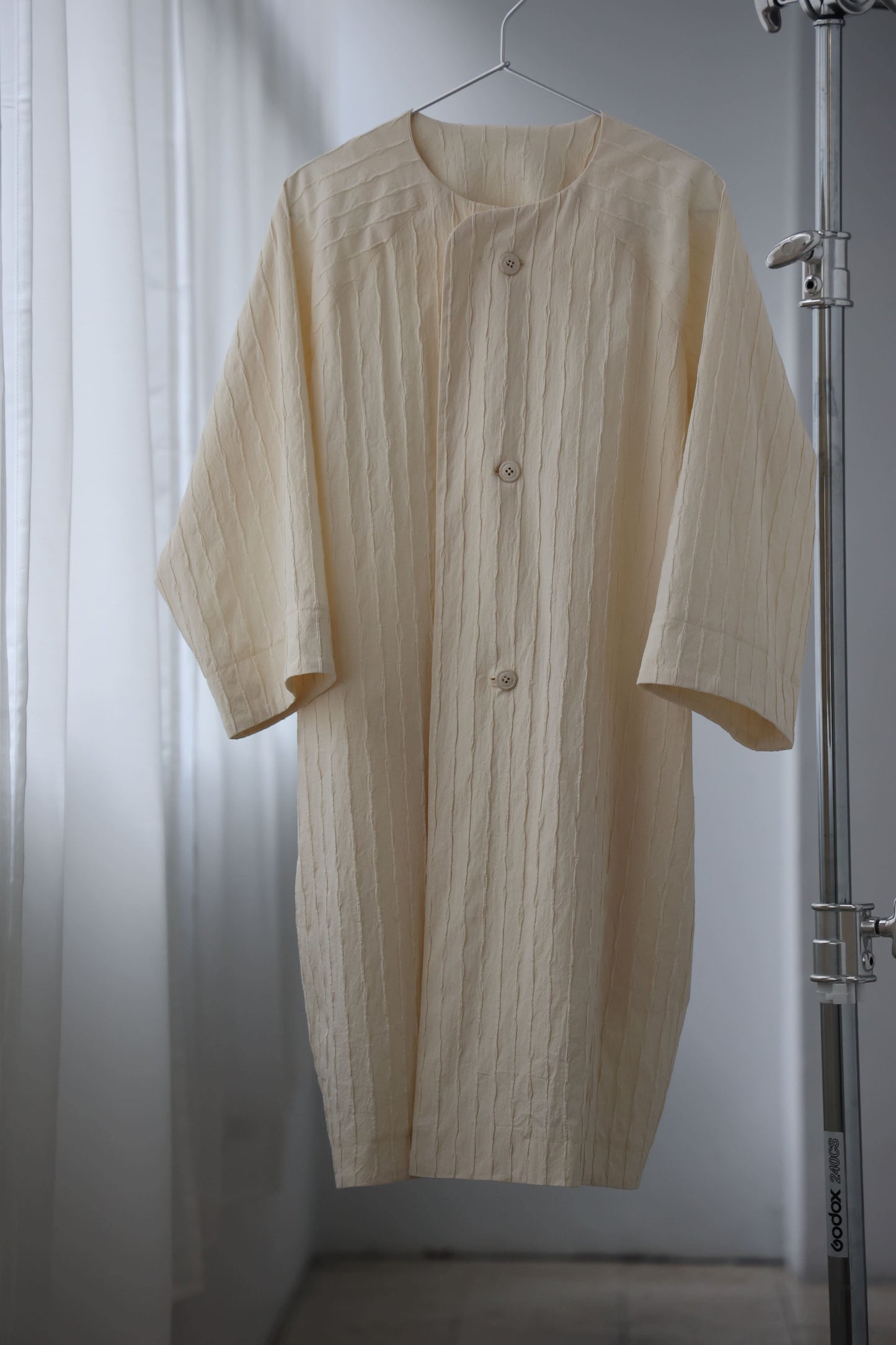 Cotton pleated cocoon jacket 稿紙皺褶大衣
