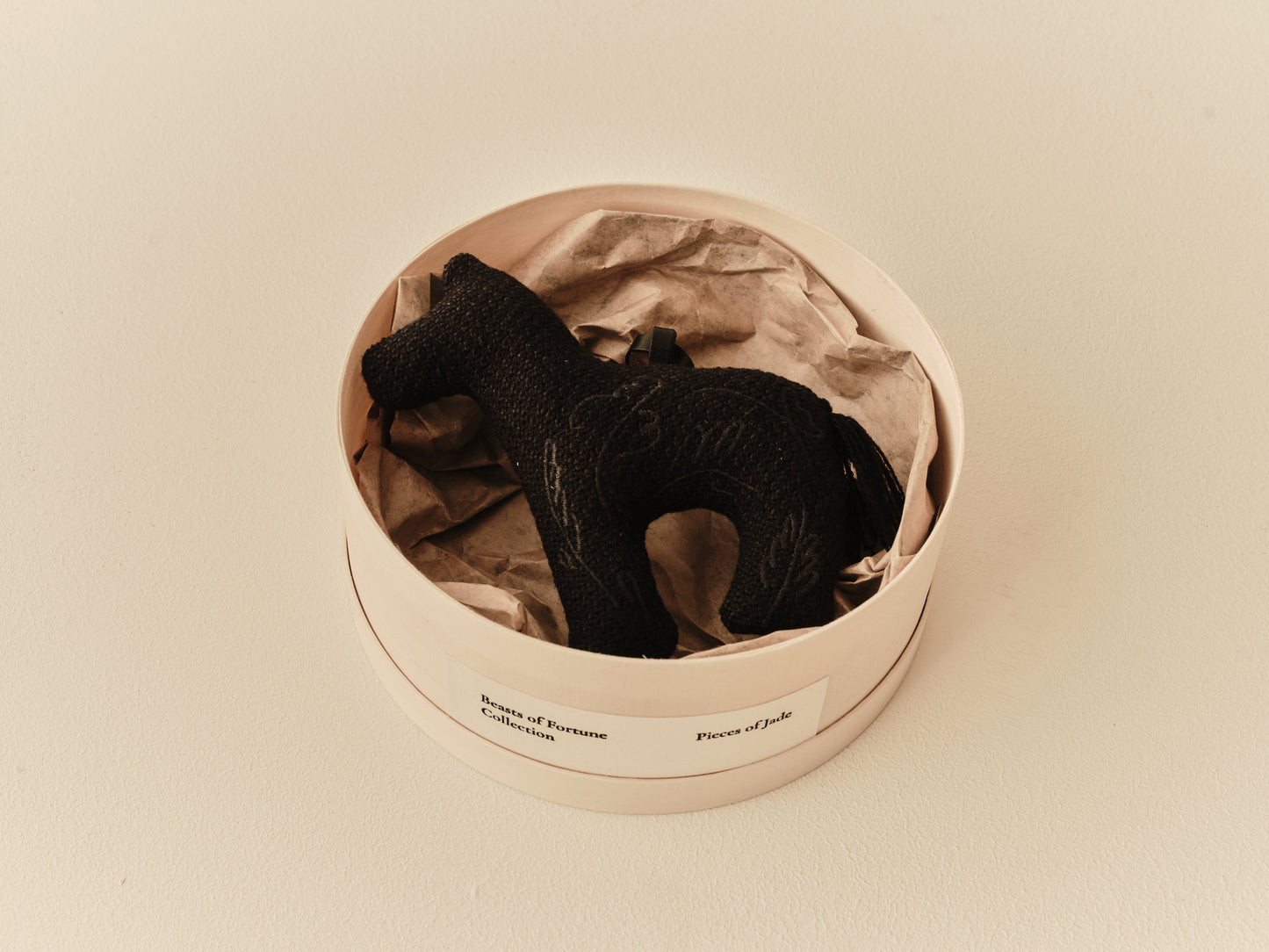 Beasts of Fortune 2026 The Black and Cream Horse 刺繡小馬