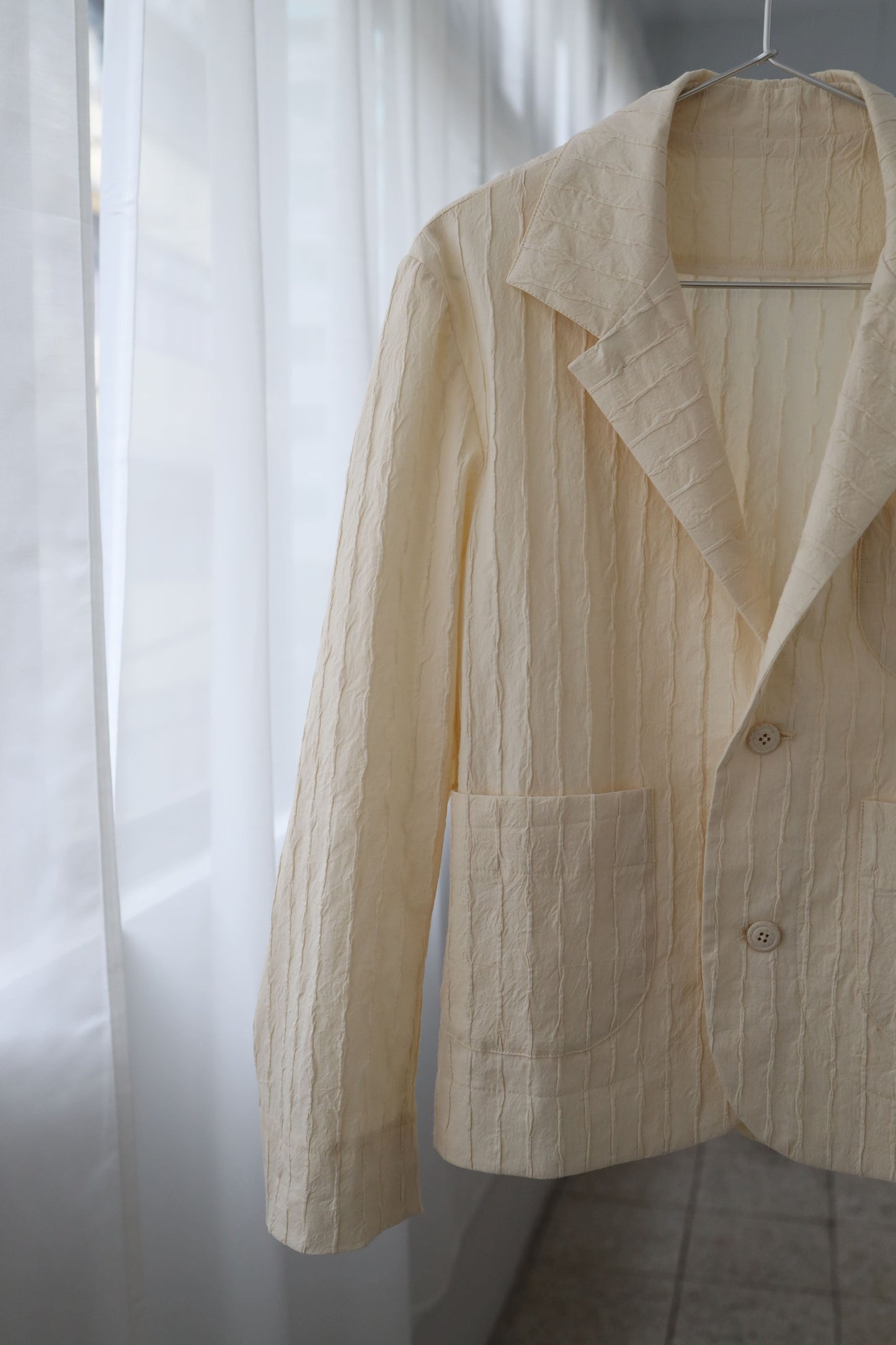 Cotton pleated  jacket 稿紙皺褶夾克